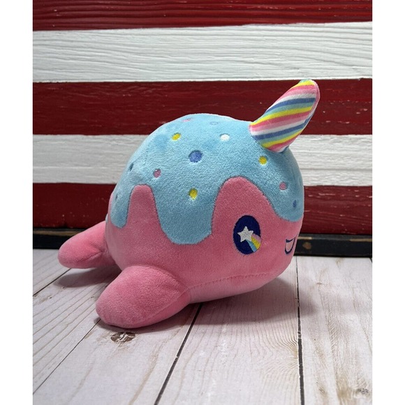 Lot of 2 Tasty Peach Studios Pastel Lollipop NOMWHAL 9” Narwhal Whale Plush 2021 - Picture 15 of 16